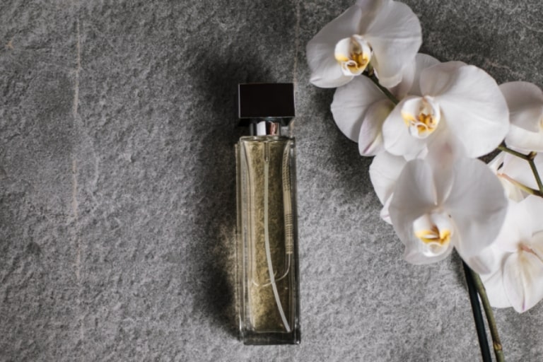 Exploring Botanicals in Perfume Creation