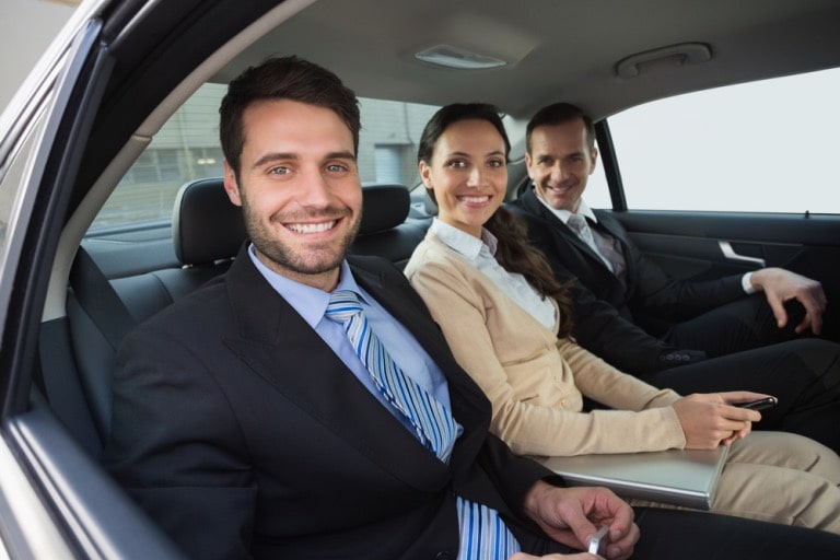 the benefits of choosing a car rental service with driver