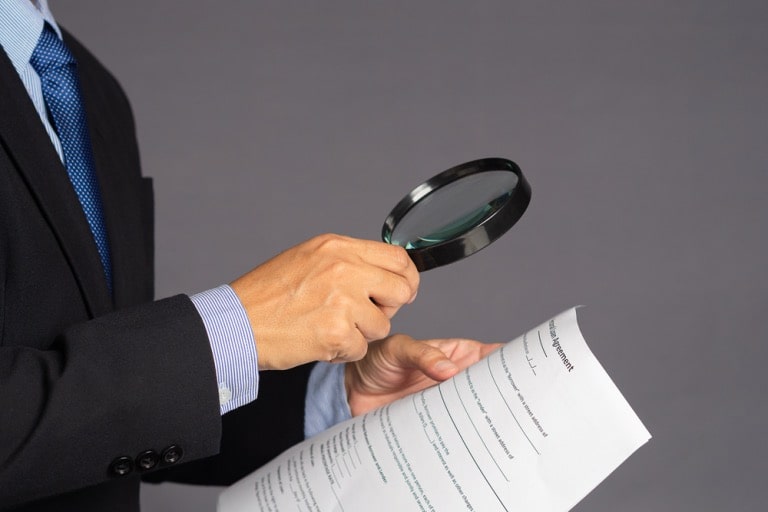 employee screening provider vs diy background checks