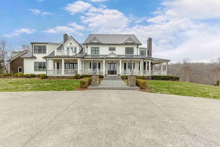 Luke Combs $7.9 million mansion in Nashville, Florida