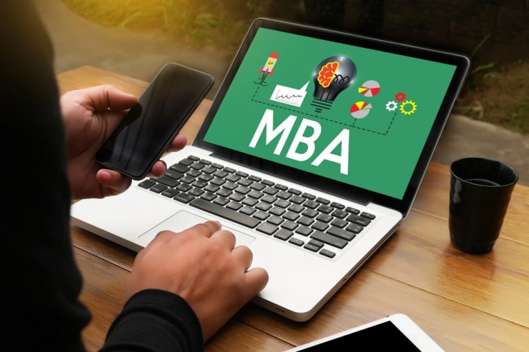 when applicants should seek guidance from experienced mba consultants